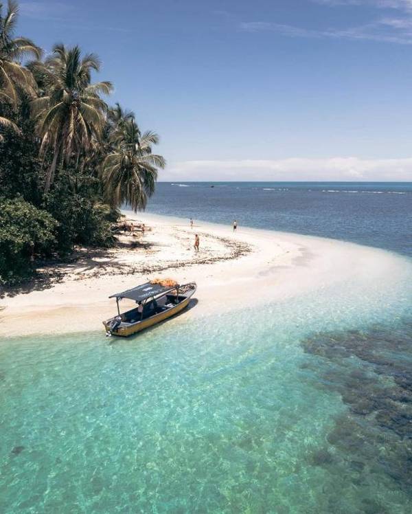 Jungle Beach Bungalow with AC & Fiber optic