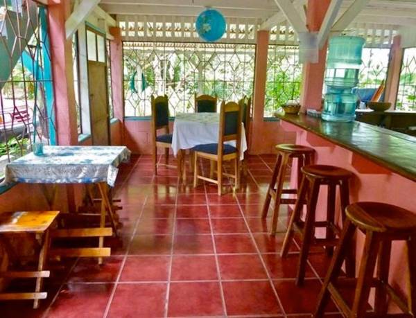 Hidden Jungle Beach House