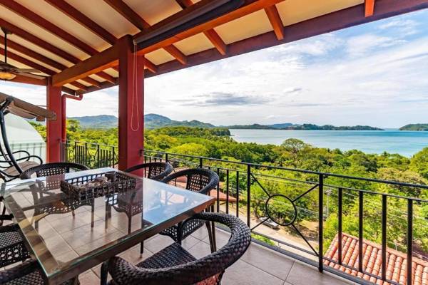 Big hillside villa in Potrero with pool and panoramic ocean views