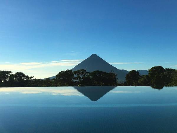 Hotel Arenal Lodge