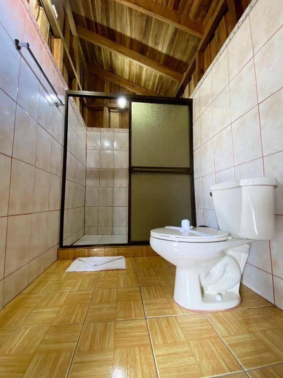 ARENAL ROCA LODGE