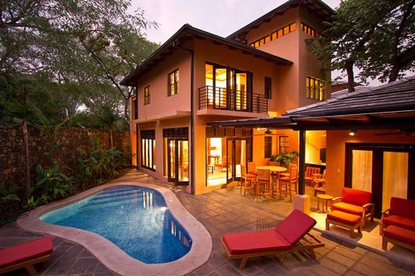 Jet Luxury at Langosta Beach Resort & Villas