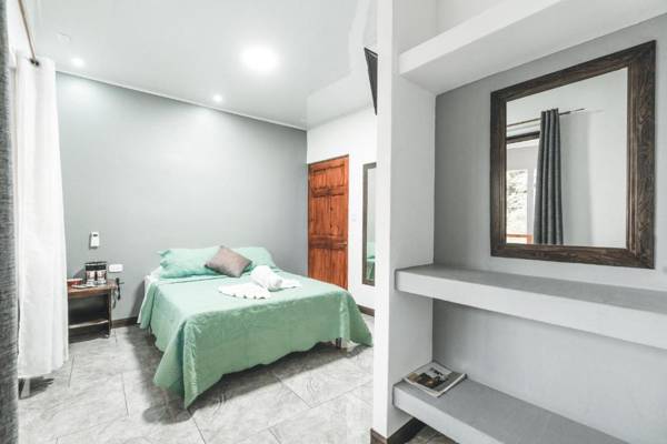 Hotel Hoja de Oro Corcovado