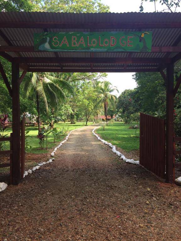 Sabalo Lodge Tours and Cabins