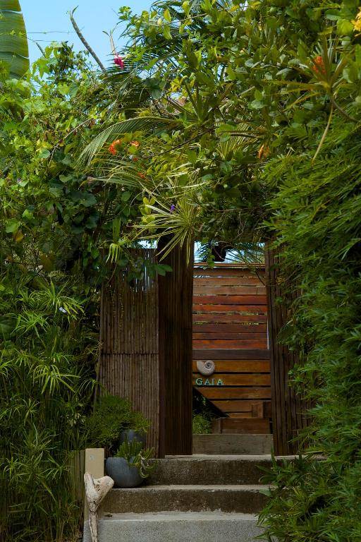 Nautilus Surf & Yoga Villas Santa Teresa