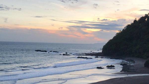 The Palms Jaco 1001 penthouse on the beach