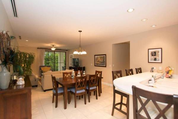 Nicely decorated 3rd-floor beauty with pool-view balcony in Coco