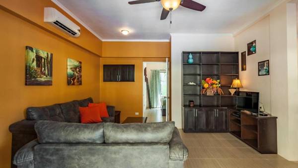 2-Bedroom 2-Bath Condo Near Beach