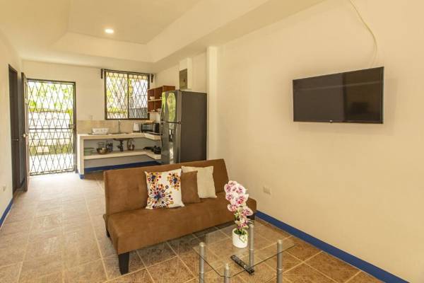 Armonia #3 - Spacious Beachside 2BR Apartment in the Heart of Coco