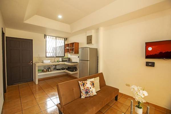 Armonia #3 - Spacious Beachside 2BR Apartment in the Heart of Coco