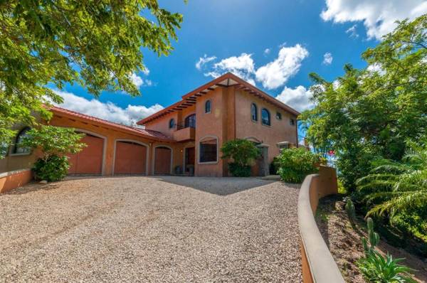 Ocean-view villa above Potrero overlooking two bays