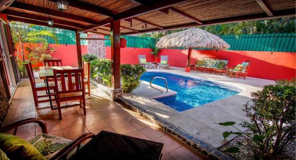 Big private home with pool in Surfside - a short walk from the beach