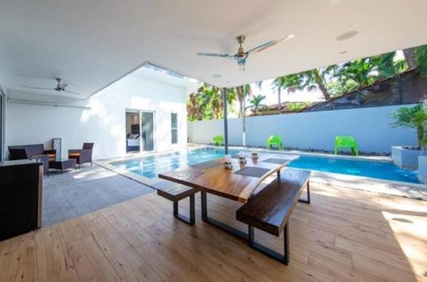 CASA COASTAL SERENITY