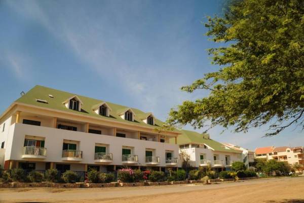 Stunning penthouse with sea views pool balcony wifi in Leme Bedje