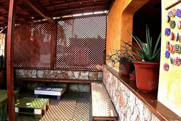 Sakaroule Bed And Breakfast