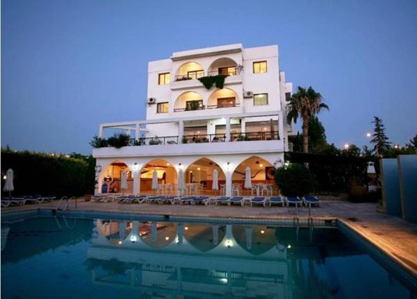 Stephanos Hotel Apartments