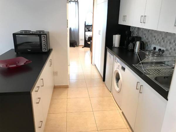 Charalambous Apartment