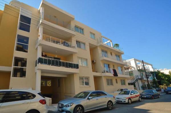 Paphos luxury penthouse 175 sq.m / 10 minutes drive to the sea