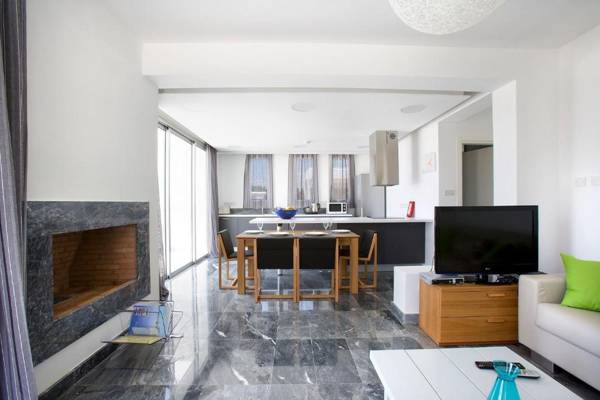 Luxury Cyprus Villa Aqua Villa Private Pool Sea View 2 BDR Paphos