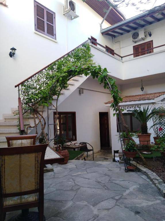 Lefkara Hotel