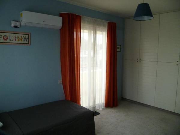 Room in Guest room - Datacom House - The Sky Blue Room