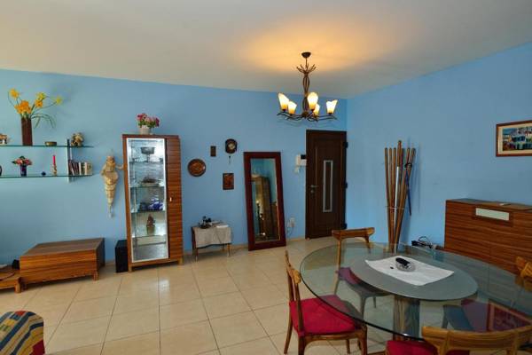 50 meters to the beach 3bdr appartment