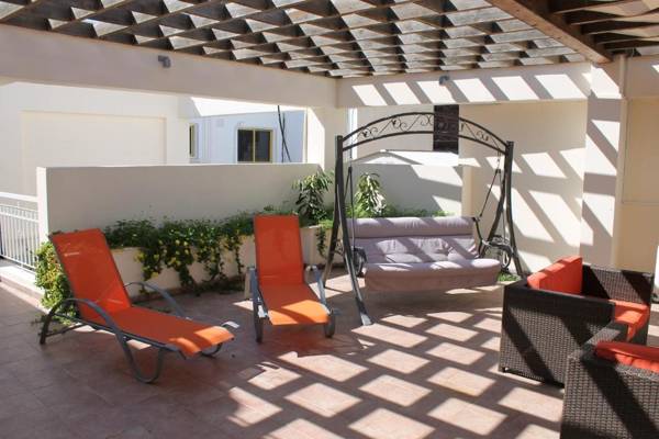 Stephanie City Apartments