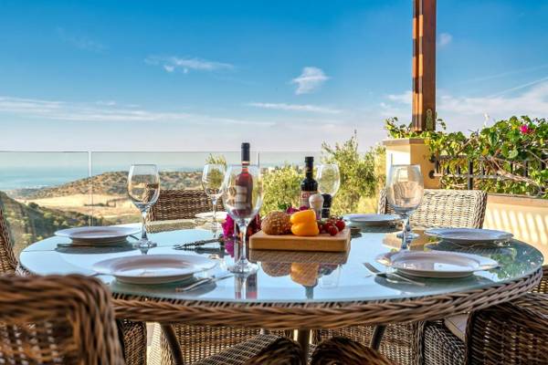 3 bedroom Villa Lania with golf course and sea views Aphrodite Hills Resort