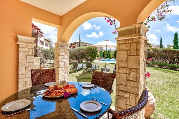 2 bedroom Apartment Asulon with communal pools Aphrodite Hills Resort