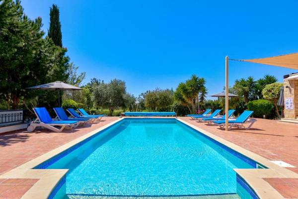 4 bedroom Villa Kellia with private pool Aphrodite Hills Resort