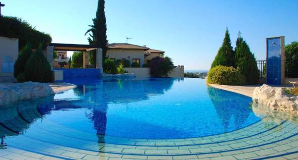 Apartment KZ01 - Modern ground floor apartment in the heart of Aphrodite Hills Resort