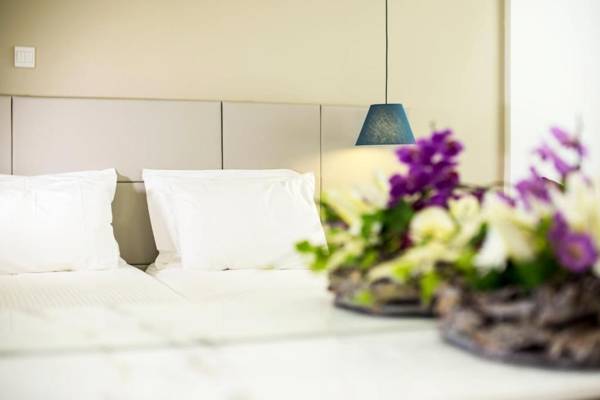 Napa Mermaid Hotel & Suites