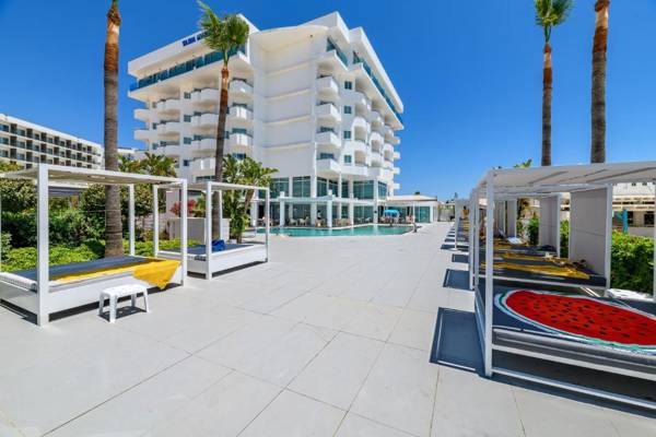 Tasia Maris Sands (Adults Only)