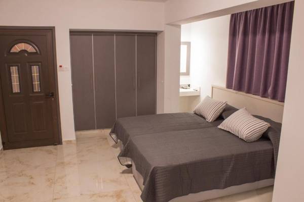 Makronissos Beach Studio