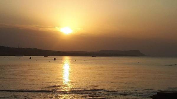 Karousos Beach Rooms