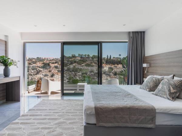 Cute and ideal holiday home for couples in central Ayia Napa All yours