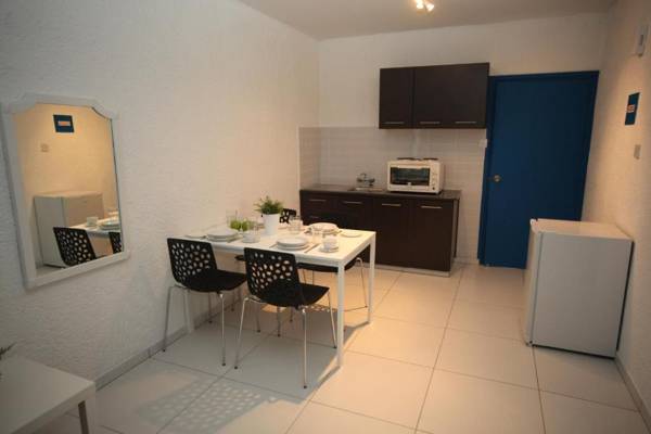 Aphentrika Apartments