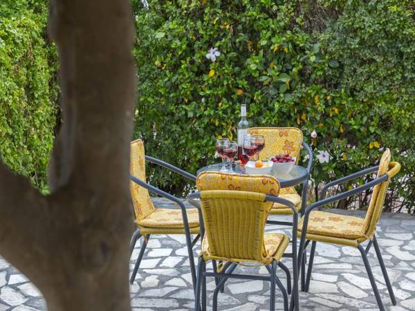 Ayios Elias Alice Suite