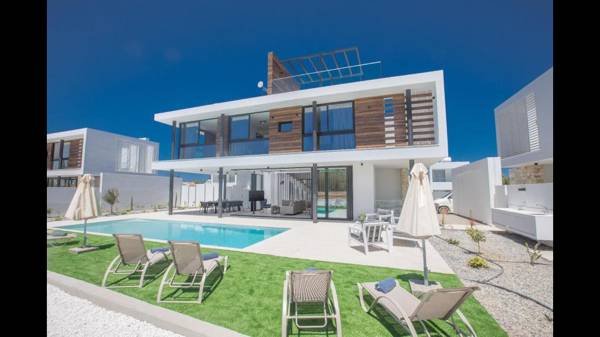 Protaras Elite Pearl Villa Ep16