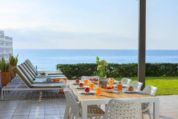 BLUE CORAL BEACH VILLAS three exclusive villas - Poseidon - Nautilus - Oceanos - and - Baby Coral bungalow