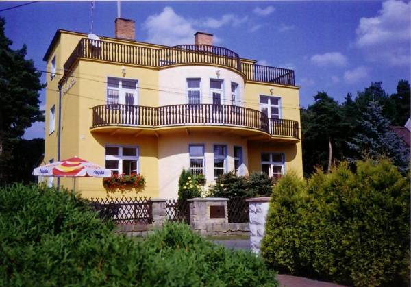 Pension Fami Retro Design