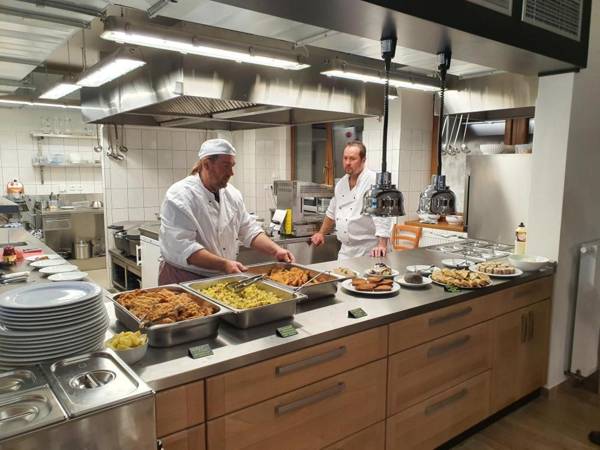 Pension a restaurace U sousedů