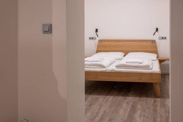 ART Hostel & Apartments