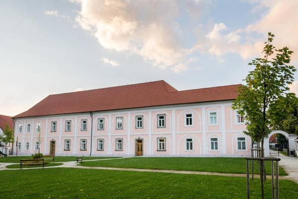 Zamek Hradek u Susice