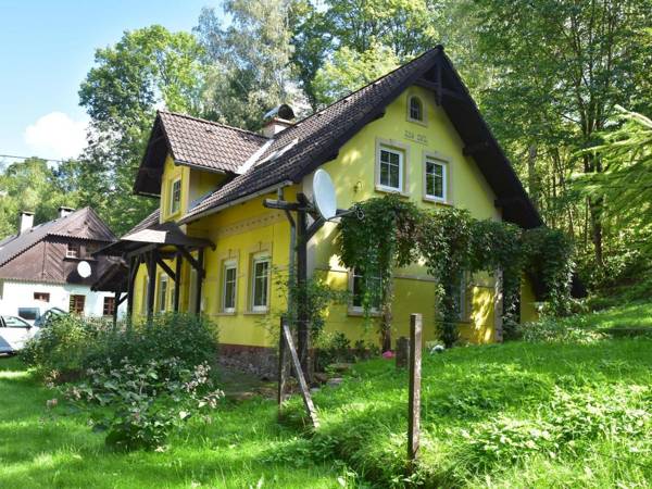 Charming Holiday Home in Rudník with Private Garden