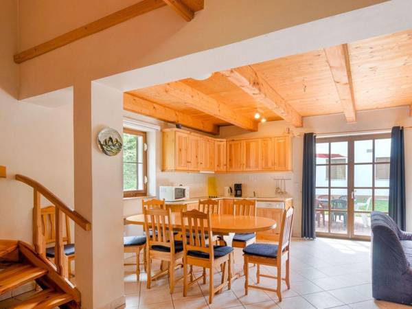 Holiday home with a convenient location in the Giant Mountains for summer & winter!