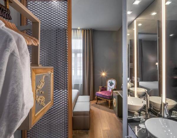 987 Design Prague Hotel