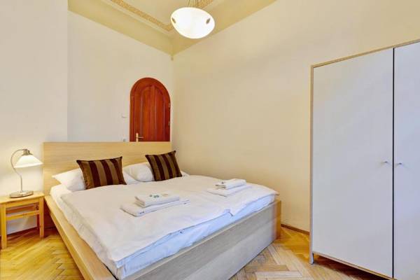 Historic Centre Apartments VIII