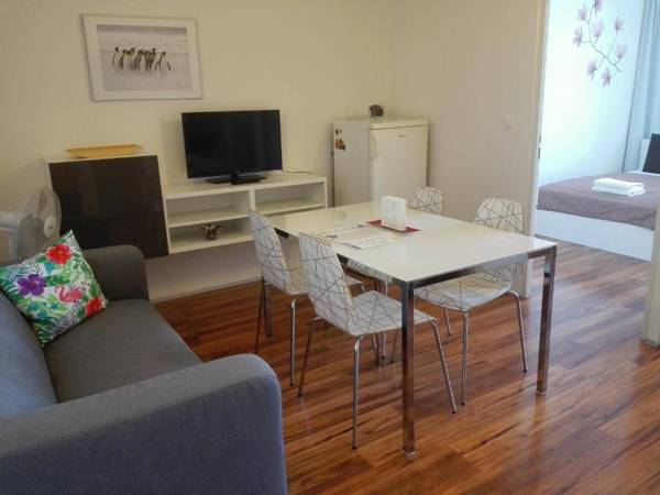 Golden Family Apartments