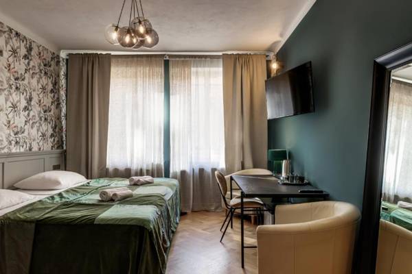 Louren Apartments Charles Bridge